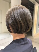 ヘア デザイン リスク(HAIR DESIGN RISK)&nbsp;【RISK 飛澤】ボブスタイル　大人ショート　丸みシルエット