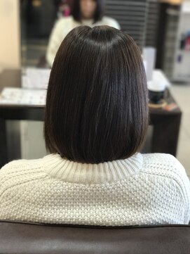 フォルテ 草薙店 ツヤツヤワンレンボブ