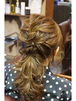 ヘアー クリエイト カルバリ(HAIR CREATE Calbari)&nbsp;ポニーアレンジ