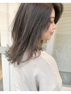 ミント(mint) ＊華奢ハイライトたっぷり☆スモーキーアッシュグレージュ＊