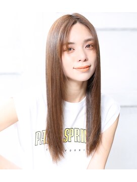 クラッチ 博多(CLUTCH) 大人可愛い２０代３０代４０代小顔　フェミニンロングI3