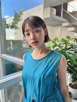 ヒュージ 三軒茶屋(huge)&nbsp;耳掛けくびれボブ_ショート_ナチュラルカラー_シースルーバング