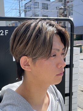 ルイ(ROUIS produced by LUCK 津田沼) ダークアッシュ/アッシュブラック/カルマパーマ/ベリーショート