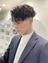 アーリー(Ali'i)&nbsp;2wayアップバング束感ショート刈り上げツイストスパイラルパーマ