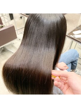 ラブレア(La-Brea) コスメストレート