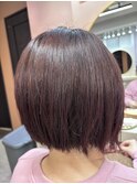 レッド系カラーでミニボブ♪