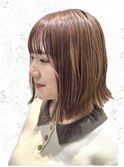 ミディアムヘア 暖色カラー ピンクブラウン ブリーチカラー
