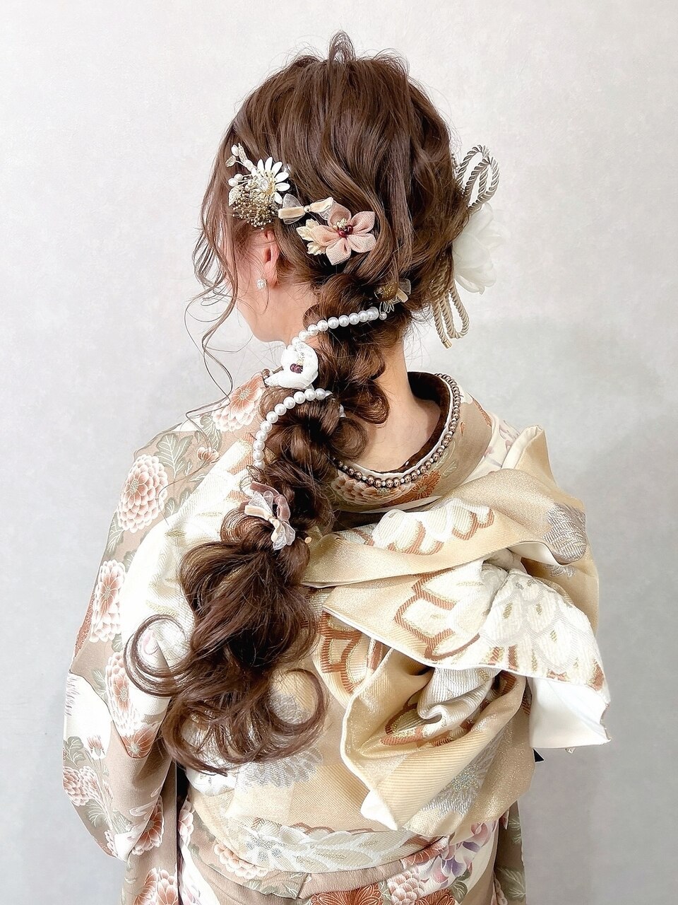 2025成人式ヘアアレンジ【王道の片編みおろし】可愛いです