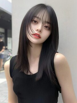 ジゼル 梅田(GiseL) セミロング　シアカラー　顔周り　透明感　黒髪　20代30代