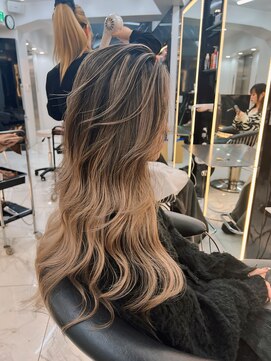 ラピス 渋谷本店(Lapis) バレイヤージュ/外国人風/エクステ/イメチェン