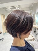 乾かすだけでまとまる・大人の立体ショート