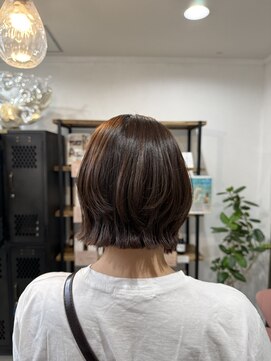 ミツバ(3tuba) プツッとレイヤーボブ