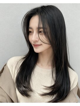 オンク 新宿(onk) 黒髪/グレーベージュ/レイヤーロング/前髪パーマ[新宿駅]