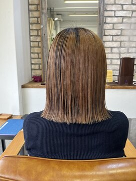 ポタム 東中野(potamu) ミディアムボブのアンブレラカラー