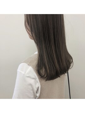 キー(kii) naturalbeige(asuka) ブリーチカラー　福岡　天神　今泉　薬院