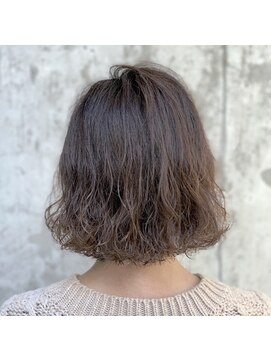 アルジャーノン グリーン(ALGERNON GREEN) エアリーパーマボブ【松本直己】