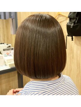 カミケンパセオ(kamiken.paseo) 美髪ベージュまとまるボブ上品ツヤ髪ショート【カミケンパセオ】