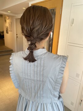 リアン(Lien) ベージュ/ヘアアレンジ/山根優