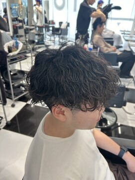 オーシャントーキョー(OCEAN TOKYO) メンズパーマツイスパ波巻きスパイラルマッシュセンターパート