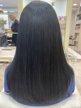 アッシュ 仙川店(Ash) ロングレイヤーカット 髪質改善 艶 潤い ストレート 50代