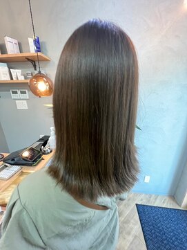 ネウィ 秋田(newi) オリーブグレージュ