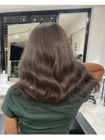 ブレンド 渋谷(BLend)&nbsp;黒髪ボブルフネビージュ小顔ワンレンスペインカール