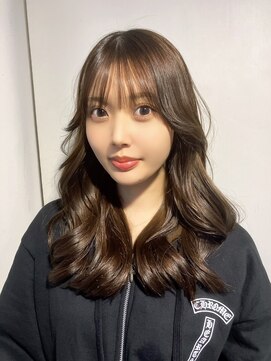 ウィリートーキョー 渋谷(WELLY TOKYO) ☆20代、30代ブリーチなしオリーブグレージュ、レイヤーカット☆