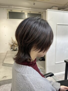 シーン(seen) ○中性ウルフカットロングウルフレイヤーカットハッシュカット