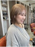 ミルクティーベージュ