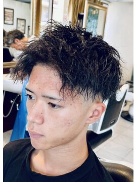 グレイスフルバーバーロンドン 大宮店(Graceful Barber London) 【20代 男性】ロンドンツイスパフェード（大宮/バーバー）