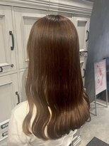 エスケープ トゥ ボナ(ESCAPE to bona.)&nbsp;究極のツヤ髪で大人の魅力を引き出す◎ウェーブロング