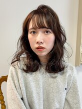 エミュ 中央駅店(eMu) ふんわりミディアムヘアー