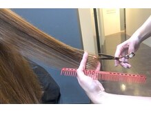 【髪質改善】コースの全てにカット、シャンプー、スタイリング、ロング料金が含まれています