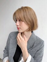 トルネード(TORNADO)&nbsp;大人フレンチボブ上品綺麗艶髪ベージュ面長K20251125