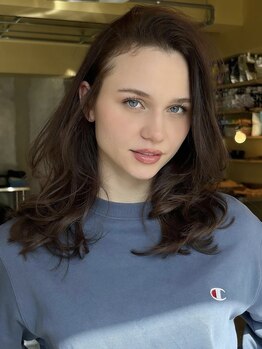 チーキー(CHEEKY)の写真/【八丁堀駅より徒歩1分】トレンド×似合わせにこだわるサロン。隠れ家のような雰囲気でゆっくり過ごせる◎