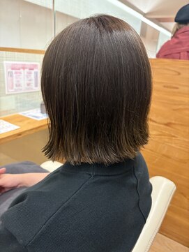ファースト 長町店(first) 30代40代／白髪と馴染む艶髪／アッシュベージュ爽やか大人カラー