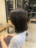 ニーイチイチ(211)&nbsp;ボブ/切りっぱなし