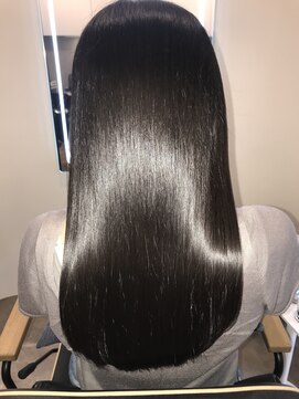 アールサロン アオヤマ(Rr SALON AOYAMA) クリスタルミネコラ