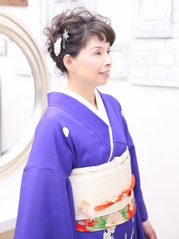 ヘアメイク モニカ(Hair Make Monica)の写真/お出かけメイクにオシャレな着付け☆[Hair Make Monica]で非日常的な日本のエレガンスをもっと身近に。