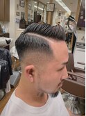 ショートフェード 【 刈り上げ 短髪 バーバー フェードカット 】