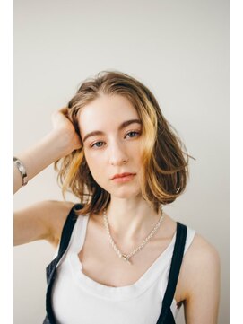 ピズム(PISM) 大人ウェーブボブ/ハイライト