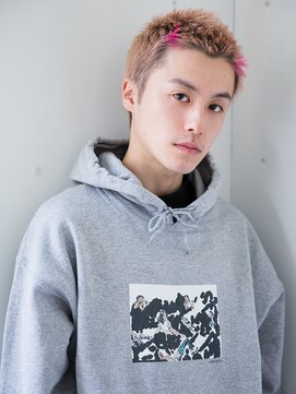 ハニーシブヤ(HONEY shibuya) ホットピンク×スパイキーボウズ