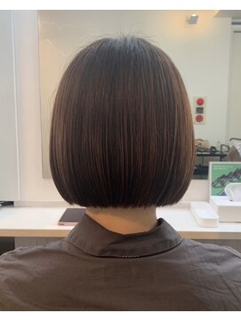 エルアホノホノ(Elua Hono Hono) ショートボブ