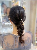 結婚式 二次会 お呼ばれ 三つ編みポニーテール×パールピン
