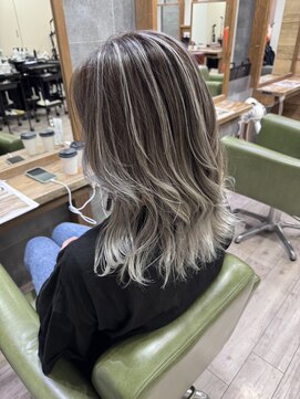 ジゼル(gisele) バレイヤージュ