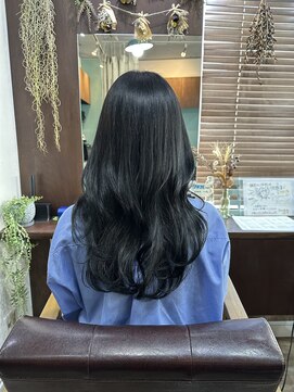 ルアン(Luan) ブルーブラック