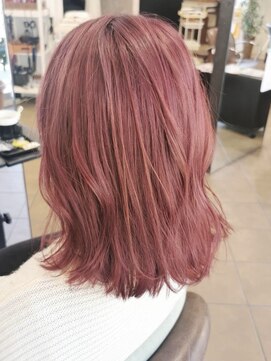 アテバイルイス 喜連瓜破(ATE by luis) ピンクカラー