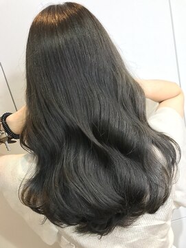 ジーナ 北千住ミルディス通り(Zina) 髪質改善*オルチャンヘアロング【Zina北千住ミルディス通り 】