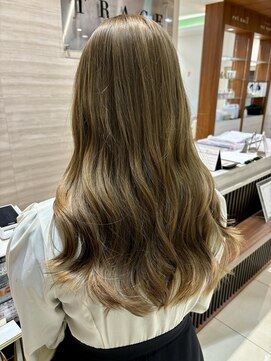 トレース 半田店(TRACE) ブリーチなしダブルカラー/透明感ライトベージュ/ダメージレス