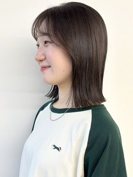 モリオフロムロンドン 松戸店(Morio from London) 【モリオ松戸 石山】外ハネ切りっぱなしボブナチュラルボブ